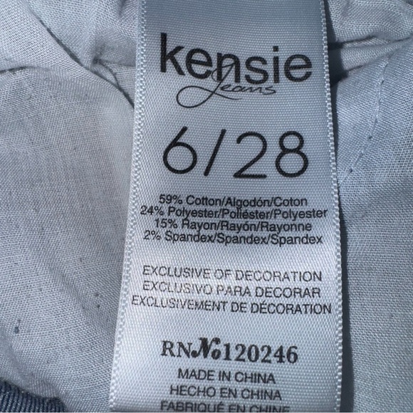 Kenzie Jeans Women’s SZ 6/28 Faded Blue Destroyed Low Rise Straight Leg Stretch - Picture 6 of 8